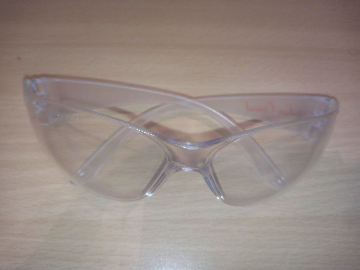 Ochelari de protectie noi / Safety glasses. Schimb cu diverse