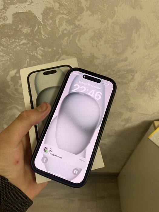 Продам айфон 15