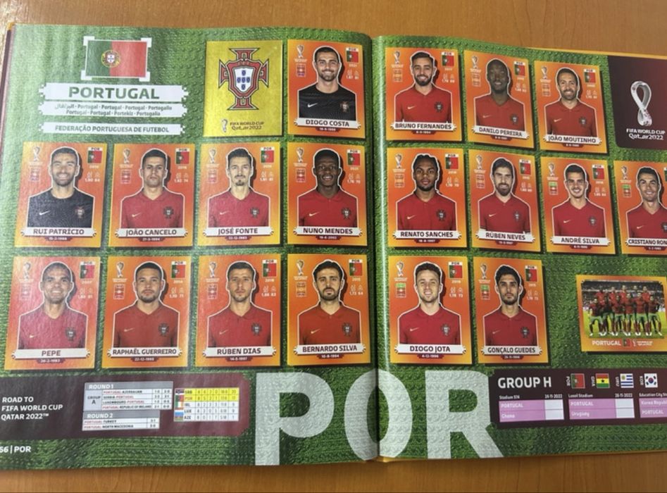 Album complet Panini Qatar 2022 coperta cartonata