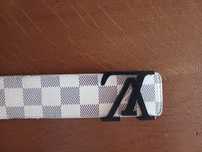 Curea Louis Vuitton