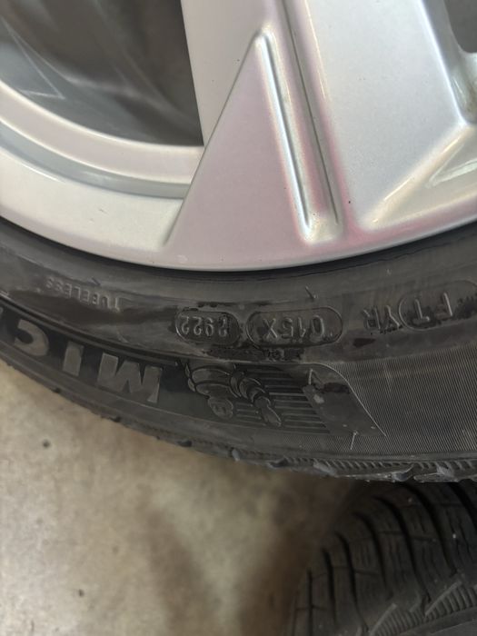 Оригинални Джанти 18” за Ауди A6 C8  с нови зимни гуми Мишелин