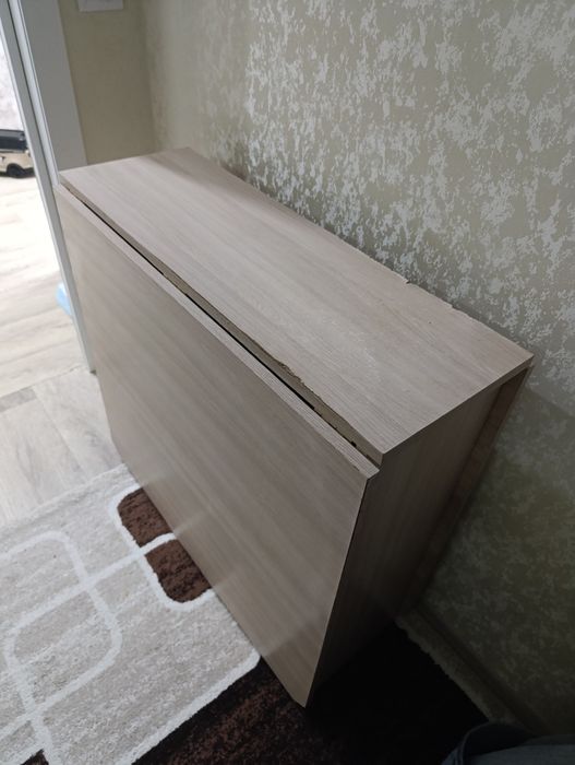 Стол книжка продам