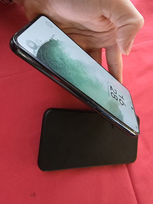 -Samsung S22, Negru, 128Gb, 8Ram, doar telefonul, stare foarte buna, s