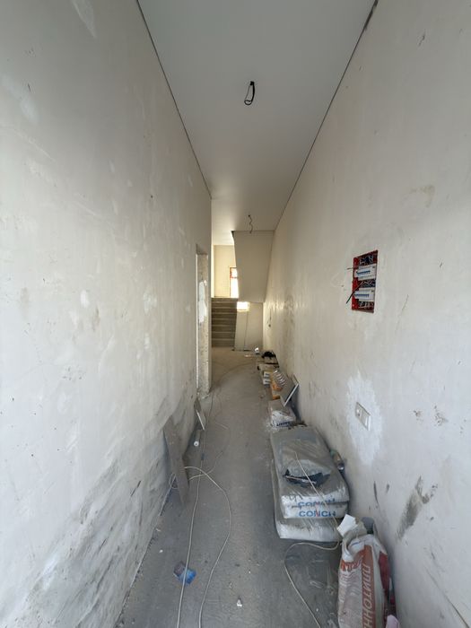 Sergeli Tumani Qum Ariq Maxallada yengi qurilgan Kotej SOTILADI