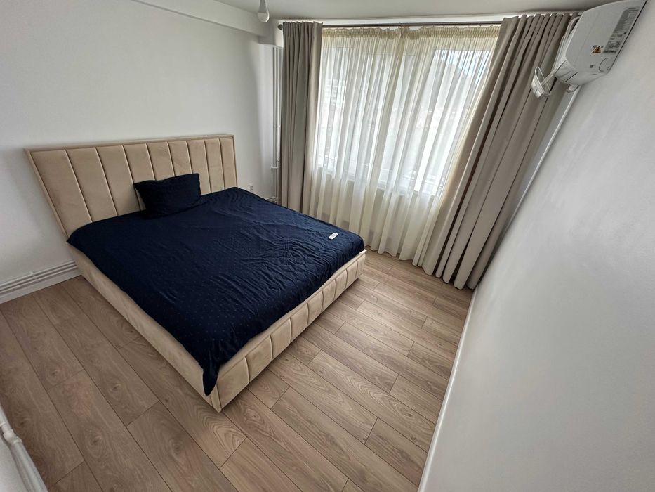 De închiriat -Apartament 2 camere- P. Neamț, Bd. M. Eminescu + Parcare