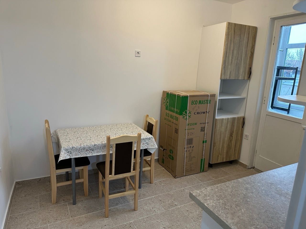 Дава се под наем Двустаен апартамент в София, Изток - 55 кв.м за 561 € - Снимка #1