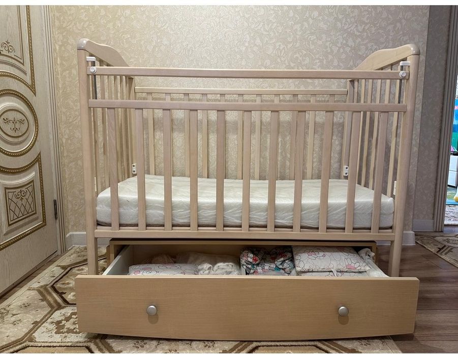 Детская кровать натуральное дерево
