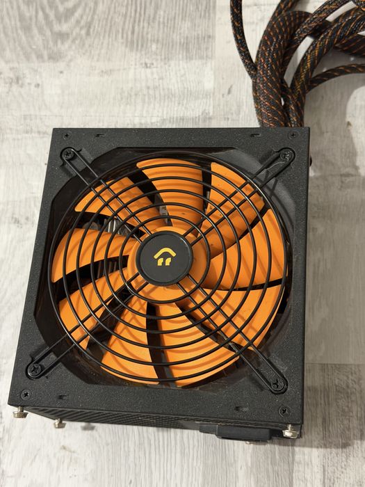 Sursa nJoy Woden 850, 850W