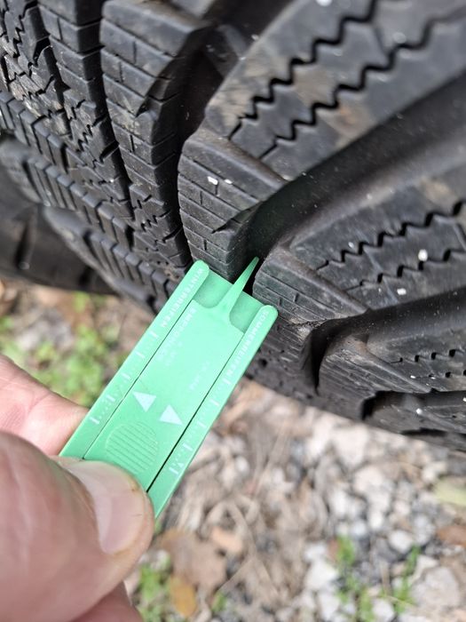 Зимни Гуми Ханкок195/50/15 и джанти 5х100