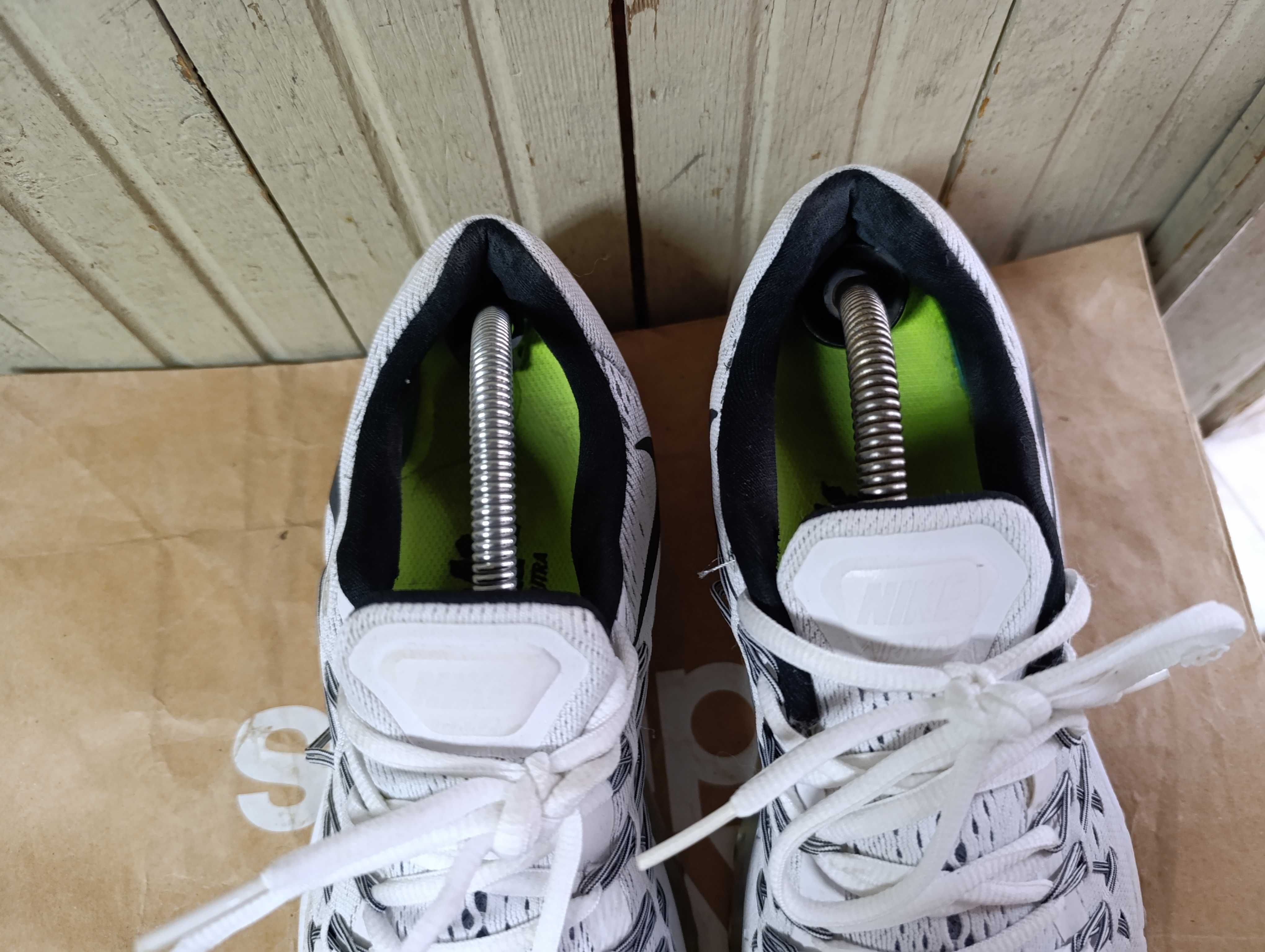 Nike Air Max 2015 White/Black''оригинални маратонки 44 номер