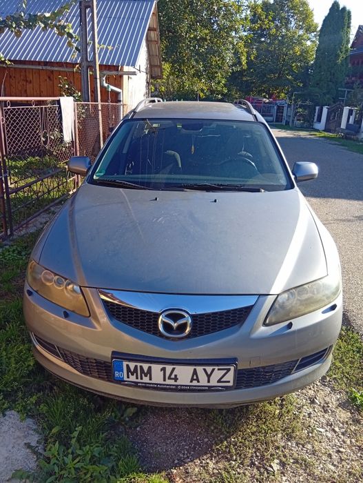 Vând mașina Mazda