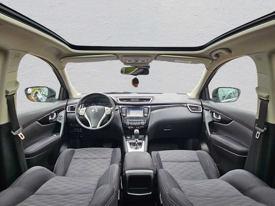 Nissan Qashqai / 2017 / 1.6 Diesel / Automat /Keyless/panoramic/Euro 6