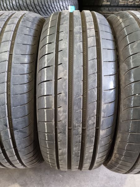 225/45/19 Goodyear 4piese