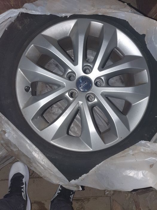 Jante Ford Kuga pe 17 inchi