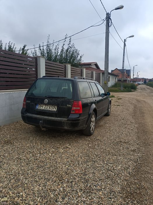 Vând Golf 4 2004