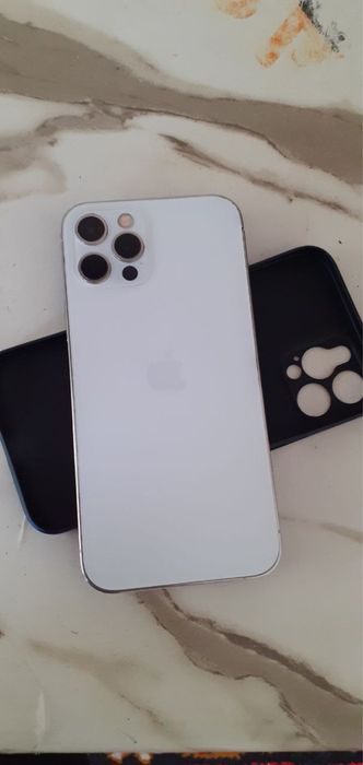 Iphone 12 pro sotiladi kichkina aybi bor