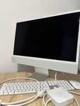 iMac 24” Apple M1 | 8 GB RAM | 256 GB SSD