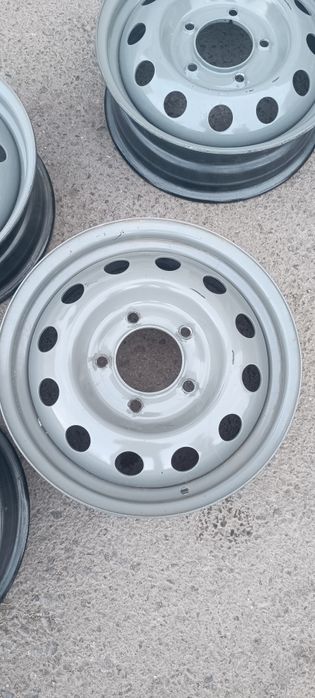 Продам диски на ниву