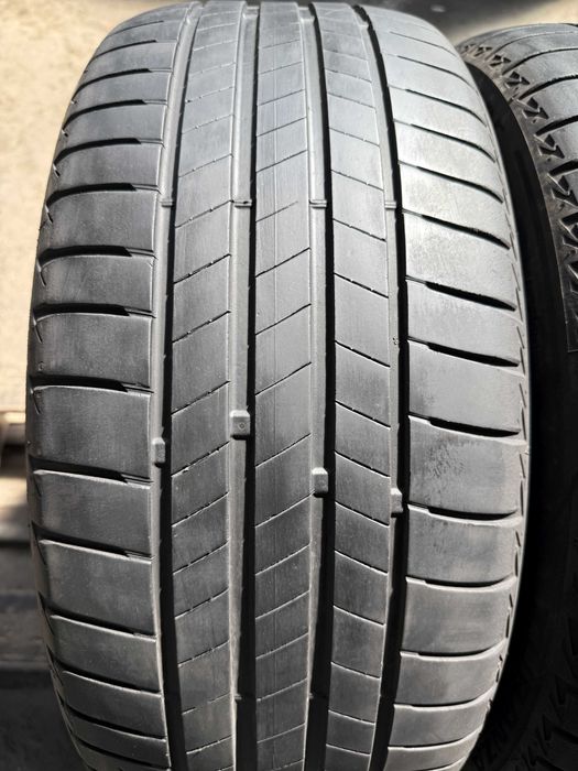 2x Anvelope Vara 235/45 R18 - Bridgestone Turanzza T005