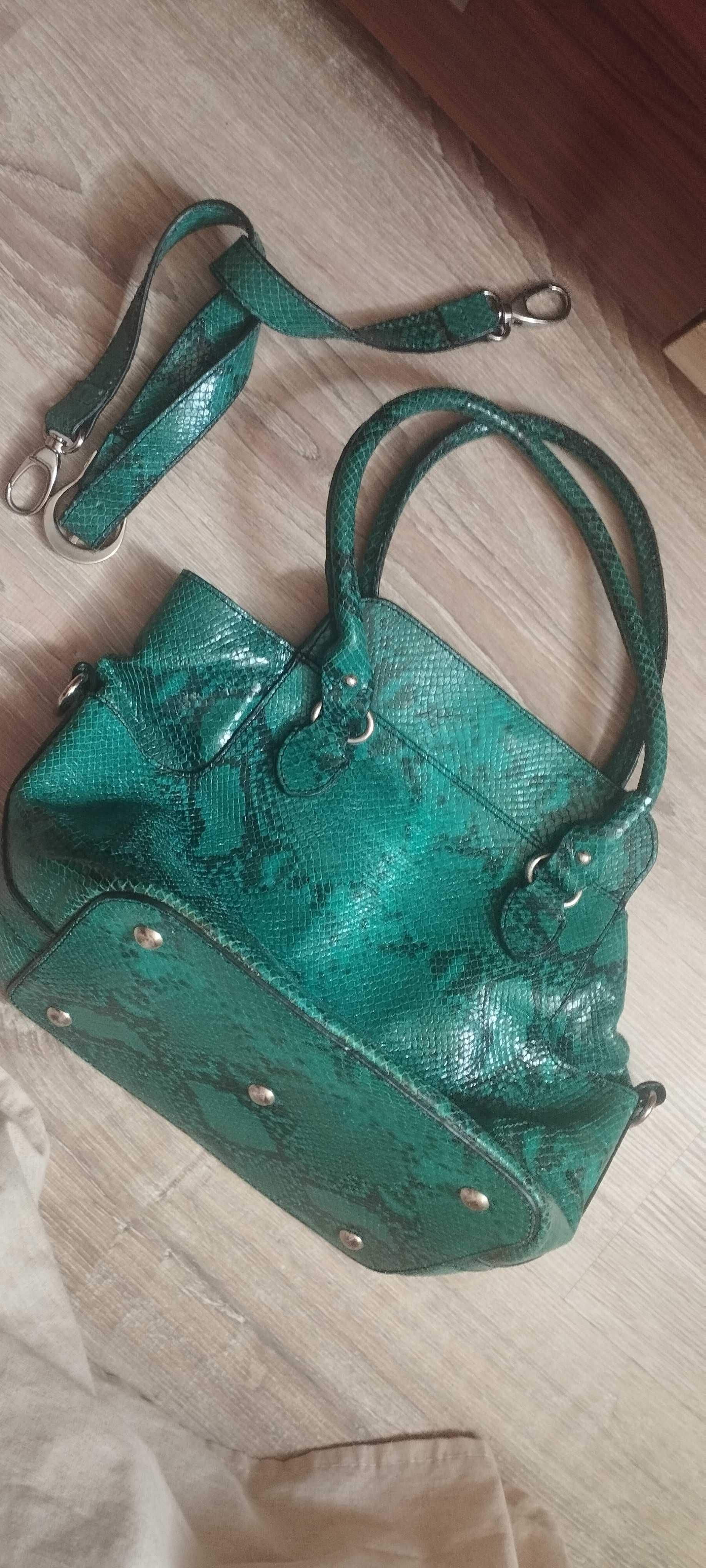 Чанта Guess  outlet