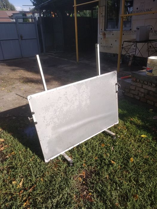 Магнитно маркерная передвижная доска 90 * 180  на колесных ножках