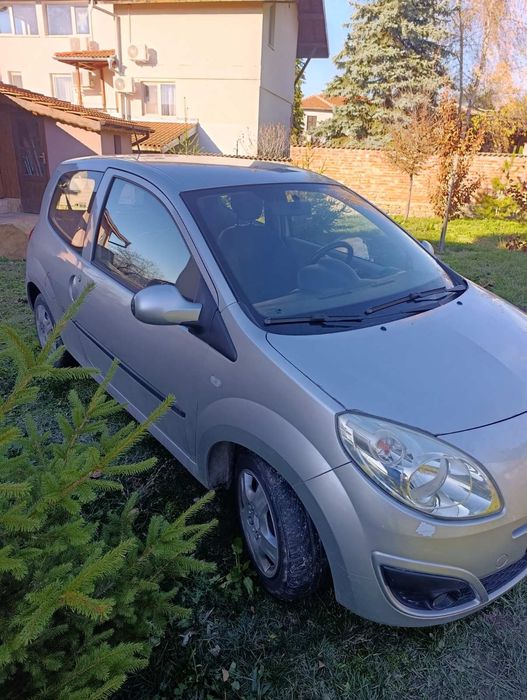 Renault twingo 2007 година
