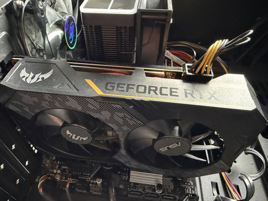 Геймърски Компютър i5 9600k, RTX 2060, 16 RAM