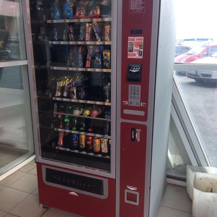 Уникум снековый аппарат снэк автомат вендинг машина unicum