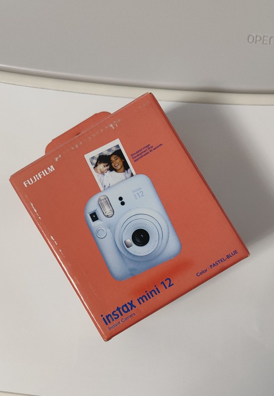 Фотокамера моментальной печати Fujifilm Instax mini 12