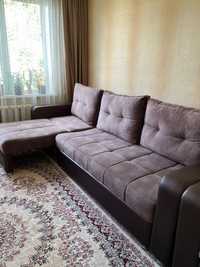 Продаю мягкий уголок диван с креслой