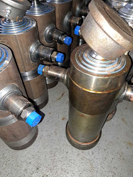 Suporti fixare cilindru basculare semiremorca ,camion kit  basculare