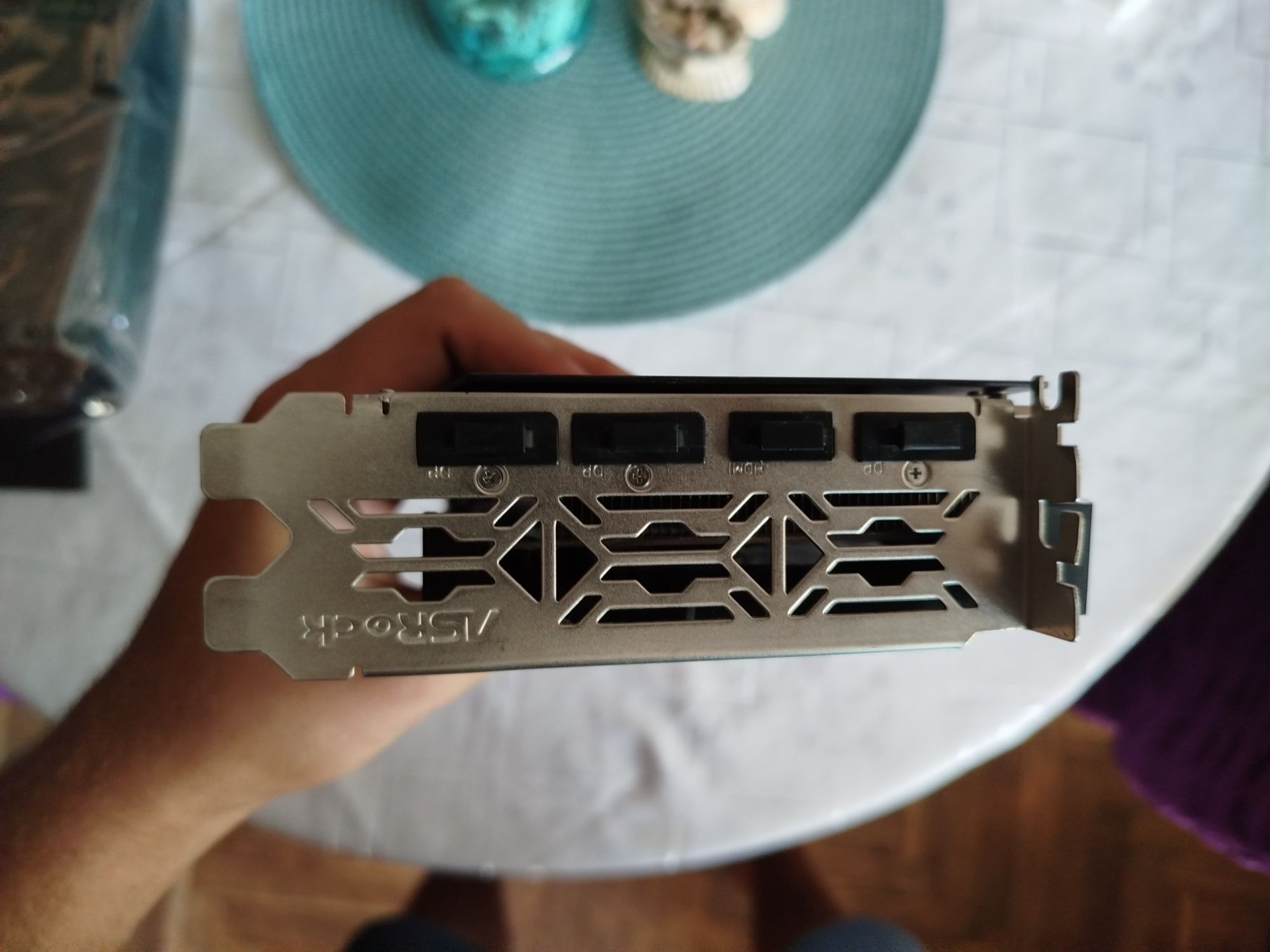 RX7600 challenger edition 8gb
