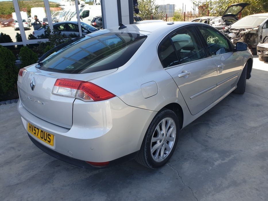 aripa stanga renault laguna 3