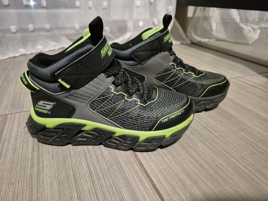 Ghete Skechers baieti