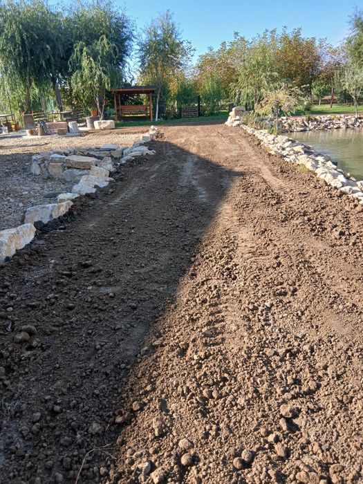 Execut lucrari cu miniescavator si bobcat