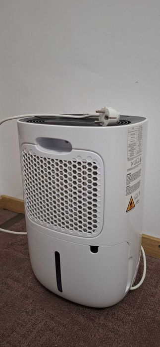 Dezumidificator Star-Light DHD-1218W, 12L/24h, 100m³/ora Alb