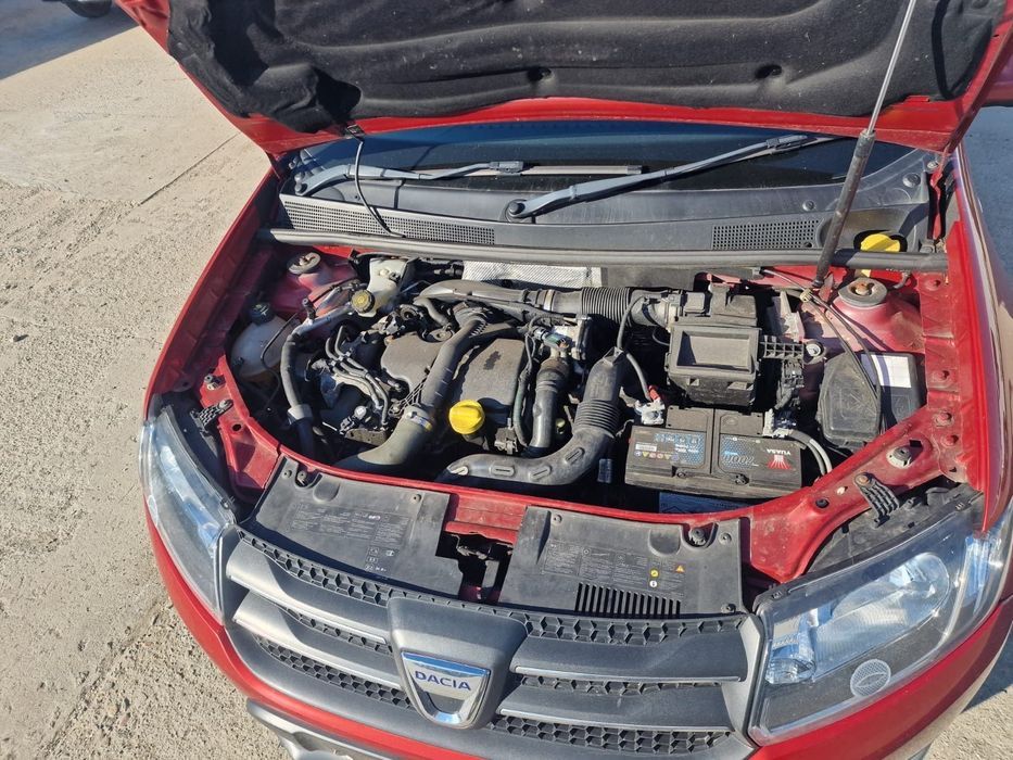 Dezmembram Dacia Sandero, an 2015, 1.5 DCI euro 5, cutie manuala