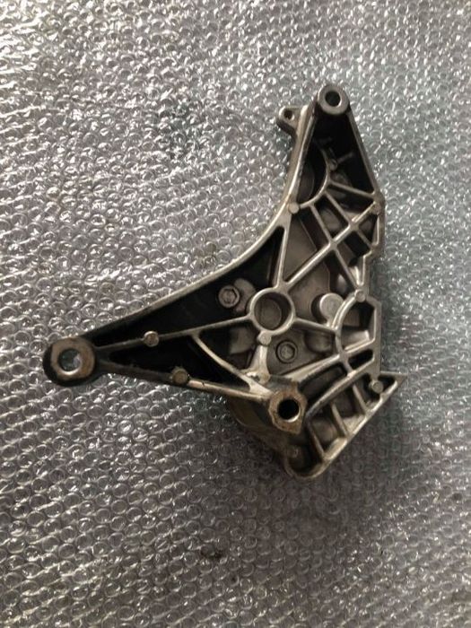 suport motor 2.0 tdi cba audi a3 8p a4 b8 a5 8f vw golf 6 passat b7 tiguan 5n 2010