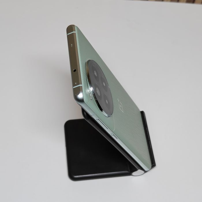 OnePlus Ace 3 Pro – 24GB RAM / 1TB – Ca Nou