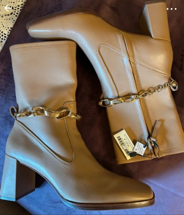 Ghete din piele, Uterque by Massimo Dutti