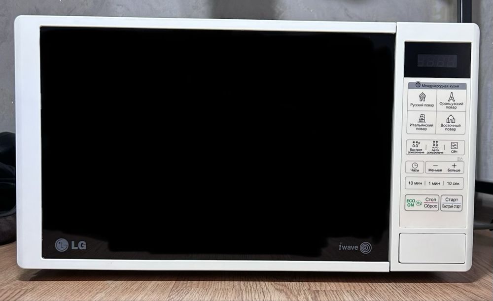Продам микроволновую печь LG