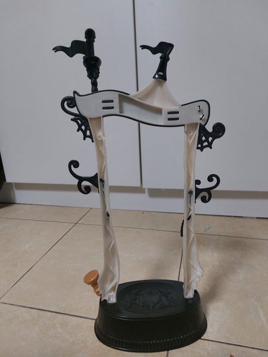 Качеля монстр хай от набора