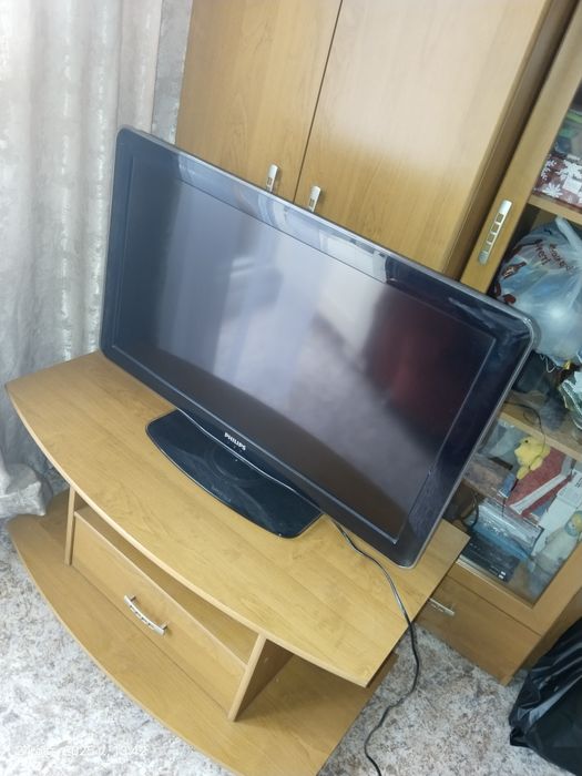 Продам телевизор 10000т