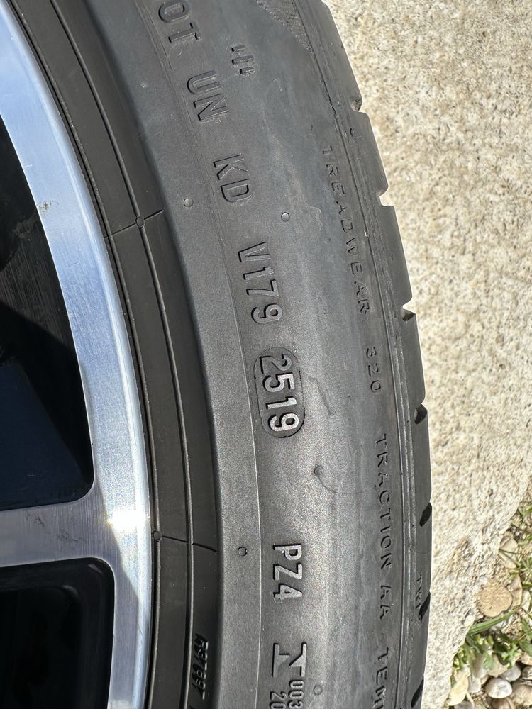 Vand  4 anvelope vara 2 latimi BMW Pirelli