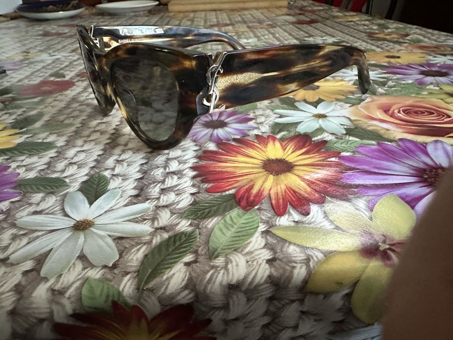 Ochelari de soare saint laurent