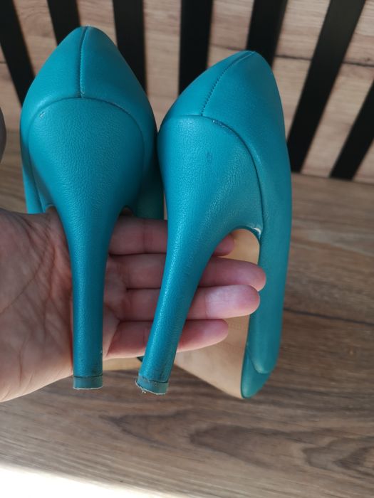 Дамски обувки номер 36