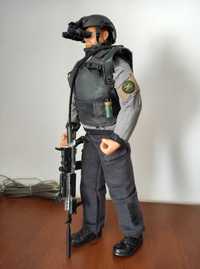 Figurina articulata 30cm 1/6 luptator urban cu MK14 SEAL team