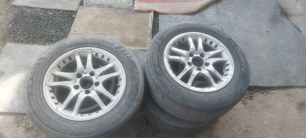 На разбор запчасти