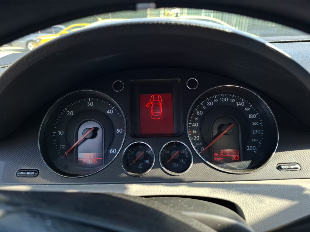 WWW PASSAT B-6  3300 E