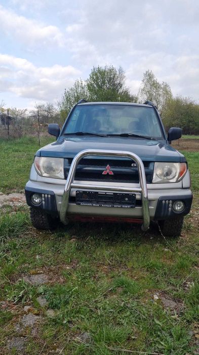 Vând Mitsubishi Pajero Pinin